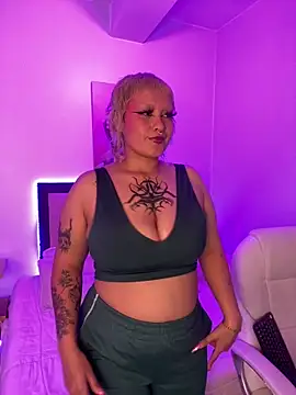 pink maddy online show from September 12, 2025, 4:01 am