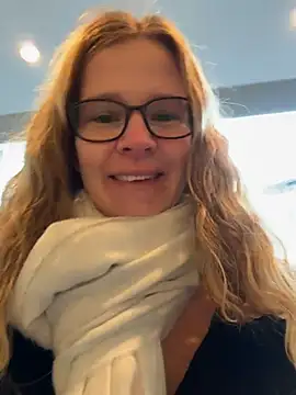 Bikergirl 97 online show from November 20, 2025, 11:55 am