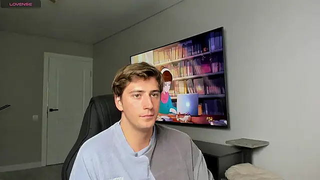 Snapshot of DaniHort chatting on May 10, 2026, 8:29 am DaniHort online show from May 10, 2026, 8:29 am