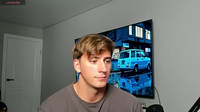 DaniHort online show from October 10, 2025, 1:23 pm