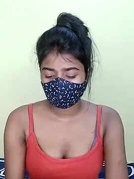 Snapshot of radhika2 chatting on October 29, 2025, 1:43 pm radhika2 online show from October 29, 2025, 1:43 pm