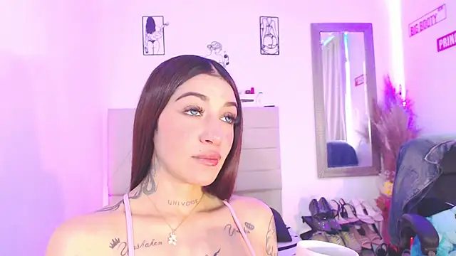 Snapshot of Anna_belly chatting on May 2, 2026, 6:24 pm Anna belly online show from May 2, 2026, 6:24 pm