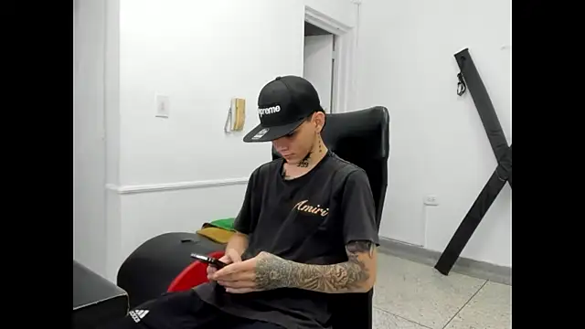 StraightBoy Nick online show from April 30, 2026, 8:49 pm