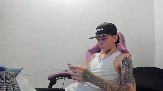 StraightBoy Nick online show from May 10, 2026, 8:22 pm