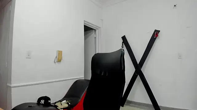 StraightBoy Nick online show from April 16, 2026, 11:29 pm