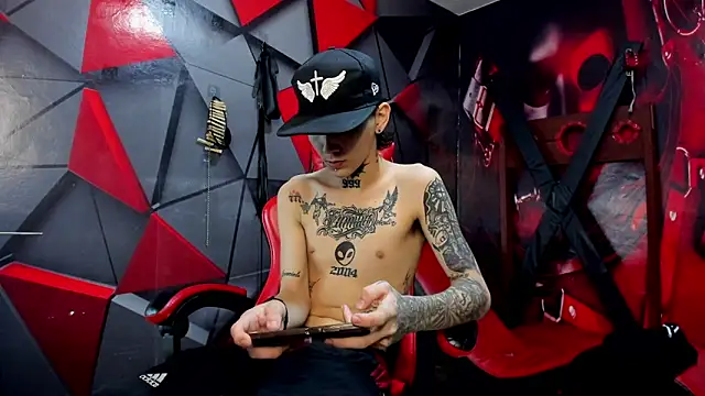 StraightBoy Nick online show from October 22, 2025, 1:16 am