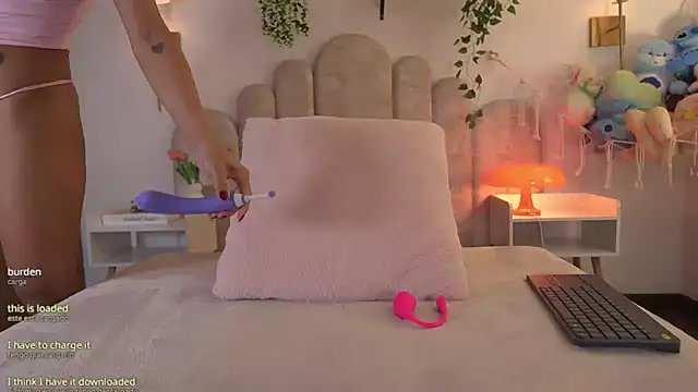 violeth     online show from April 14, 2026, 2:11 pm