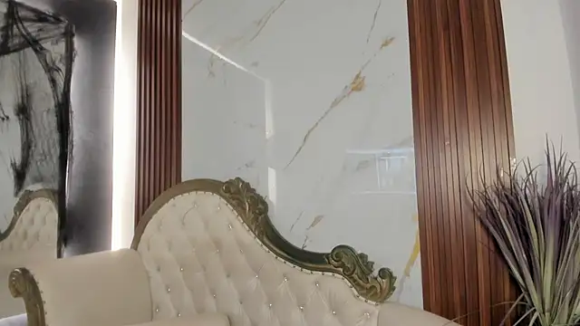 Snapshot of CoralieBronson chatting on October 19, 2025, 9:12 am CoralieBronson online show from October 19, 2025, 9:12 am