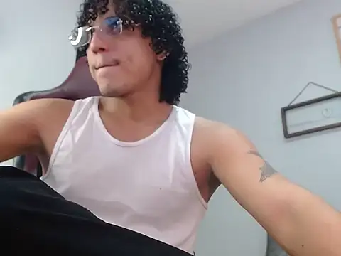 Xfire boy69 online show from October 14, 2025, 6:08 pm