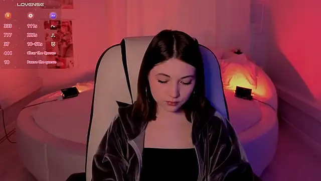 Kimmie shine online show from October 18, 2025, 7:43 am