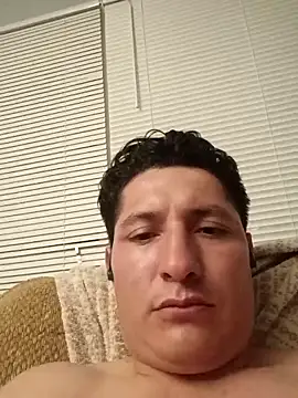 Zetaloco26 online show from September 27, 2025, 4:07 am