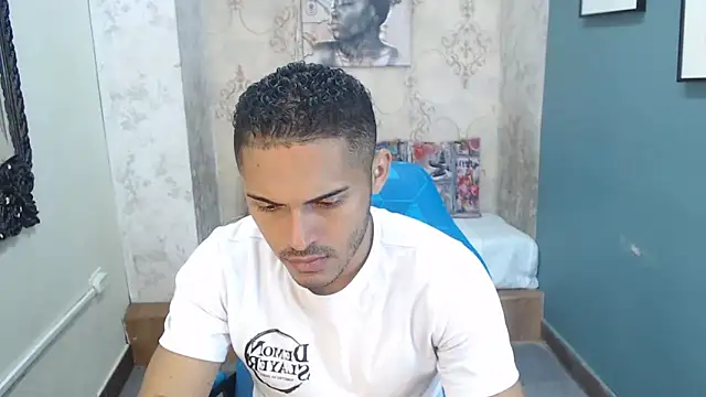 Snapshot of Derek_Storm_ chatting on December 2, 2025, 12:18 pm Derek Storm online show from December 2, 2025, 12:18 pm