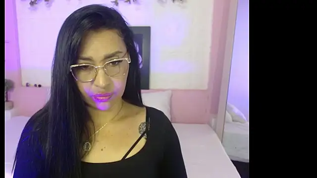 Snapshot of IvyShine7 chatting on April 27, 2026, 7:45 pm IvyShine7 online show from April 27, 2026, 7:45 pm