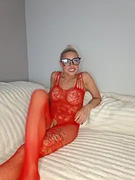 Snapshot of Bellarose_xx chatting on June 30, 2026, 5:46 pm Bellarose xx online show from June 30, 2026, 5:46 pm