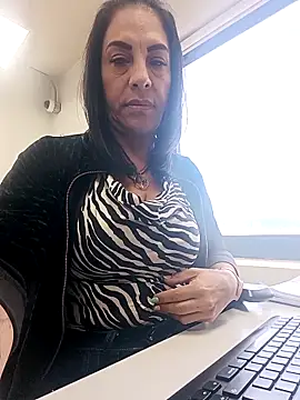  Kamy Hot online show from April 10, 2026, 1:40 pm