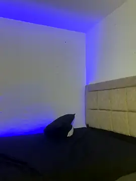 EmilyNoir1 online show from November 5, 2025, 12:25 am