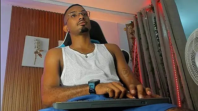 Snapshot of Darwin_mayo chatting on January 16, 2026, 5:50 pm Darwin mayo online show from January 16, 2026, 5:50 pm