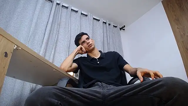 Sebalexis7 online show from November 19, 2025, 3:17 am