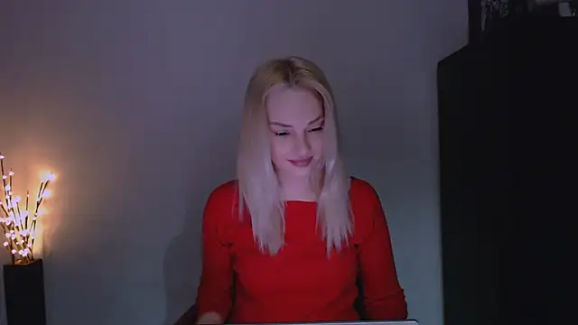 Snapshot of Lia_noo_regrets chatting on April 6, 2026, 5:25 pm Lia noo regrets online show from April 6, 2026, 5:25 pm
