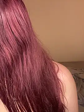 SweetTeenGirl online show from February 17, 2026, 2:14 pm