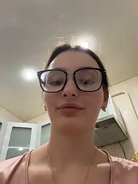 ZariaFlame online show from March 9, 2026, 9:29 pm