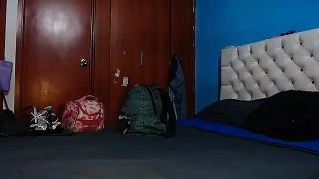 SamiBoobsxx online show from March 28, 2026, 3:40 am