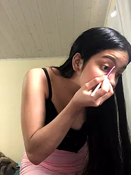 ashleyy20 online show from November 18, 2025, 7:17 pm