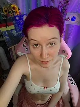 Fuzzy Unicorn online show from July 7, 2026, 10:52 am