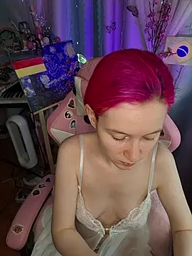 Fuzzy Unicorn online show from June 17, 2026, 10:36 am