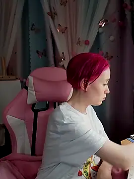 Fuzzy Unicorn online show from October 7, 2025, 7:15 pm