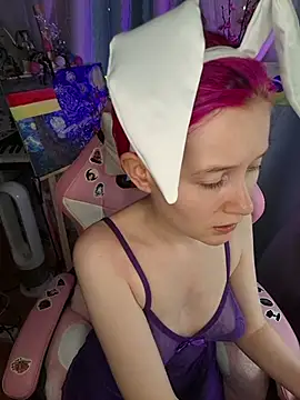 Fuzzy Unicorn online show from June 16, 2026, 10:48 am