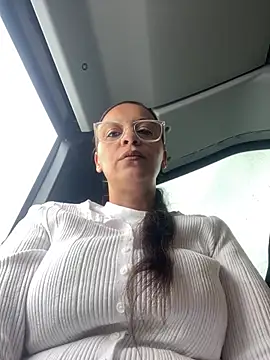 eli5566 online show from March 27, 2026, 11:44 am