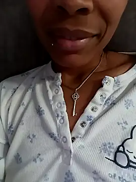 Snapshot of Flacidas chatting on November 18, 2025, 9:40 pm Flacidas online show from November 18, 2025, 9:40 pm