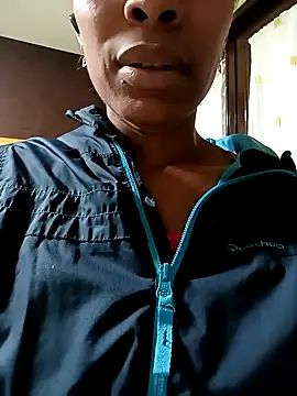 Snapshot of Flacidas chatting on October 17, 2025, 8:50 am Flacidas online show from October 17, 2025, 8:50 am