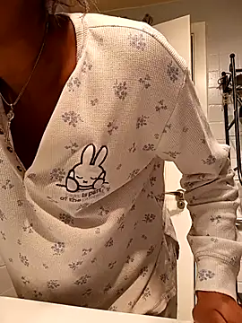 Snapshot of Flacidas chatting on November 18, 2025, 7:00 am Flacidas online show from November 18, 2025, 7:00 am