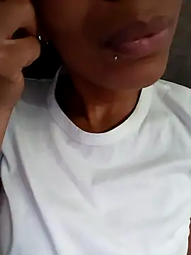 Snapshot of Flacidas chatting on November 9, 2025, 4:44 pm Flacidas online show from November 9, 2025, 4:44 pm