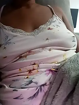 Snapshot of Flacidas chatting on November 3, 2025, 10:13 pm Flacidas online show from November 3, 2025, 10:13 pm