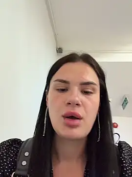 Snapshot of MiraReach chatting on February 17, 2026, 2:09 am MiraReach online show from February 17, 2026, 2:09 am