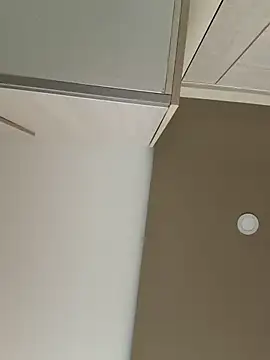 Snapshot of MiraReach chatting on February 16, 2026, 2:43 am MiraReach online show from February 16, 2026, 2:43 am