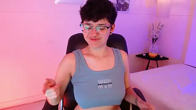 jeroharper online show from November 4, 2025, 3:05 pm