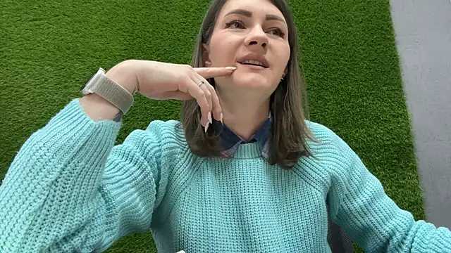 AshlyJoy online show from September 30, 2025, 7:36 am