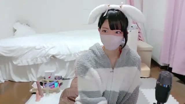 clara 6x9 online show from October 24, 2025, 2:16 pm