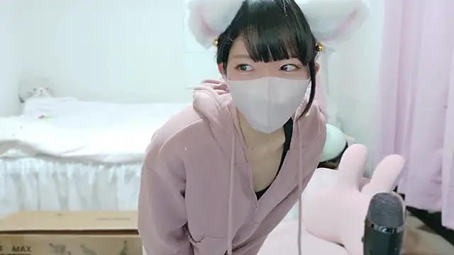 clara 6x9 online show from October 14, 2025, 2:39 pm