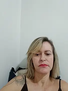 Snapshot of bjflorsedutora chatting on July 5, 2026, 1:32 am bjflorsedutora online show from July 5, 2026, 1:32 am
