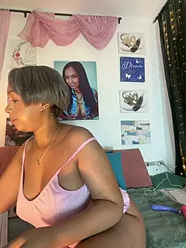 Snapshot of skarlleth_11 chatting on July 31, 2026, 12:26 pm skarlleth 11 online show from July 31, 2026, 12:26 pm