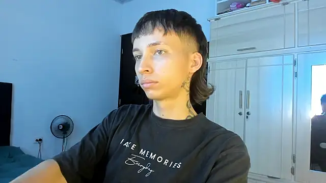 spacehumanz online show from February 12, 2026, 6:07 pm