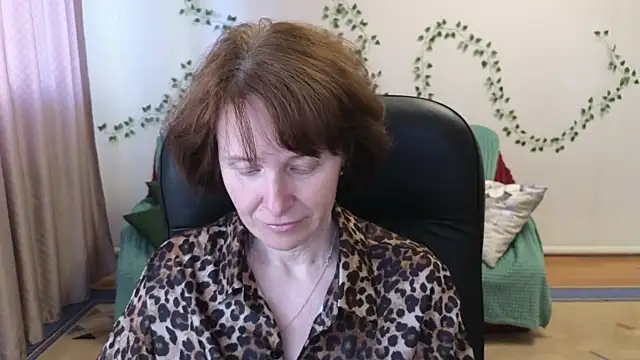 Snapshot of Lia_Tito chatting on May 16, 2026, 11:20 am Lia Tito online show from May 16, 2026, 11:20 am