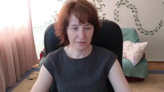 Snapshot of Lia_Tito chatting on May 21, 2026, 5:49 am Lia Tito online show from May 21, 2026, 5:49 am