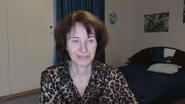 Snapshot of Lia_Tito chatting on November 22, 2025, 5:28 am Lia Tito online show from November 22, 2025, 5:28 am