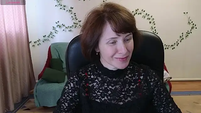 Snapshot of Lia_Tito chatting on April 22, 2026, 10:22 am Lia Tito online show from April 22, 2026, 10:22 am